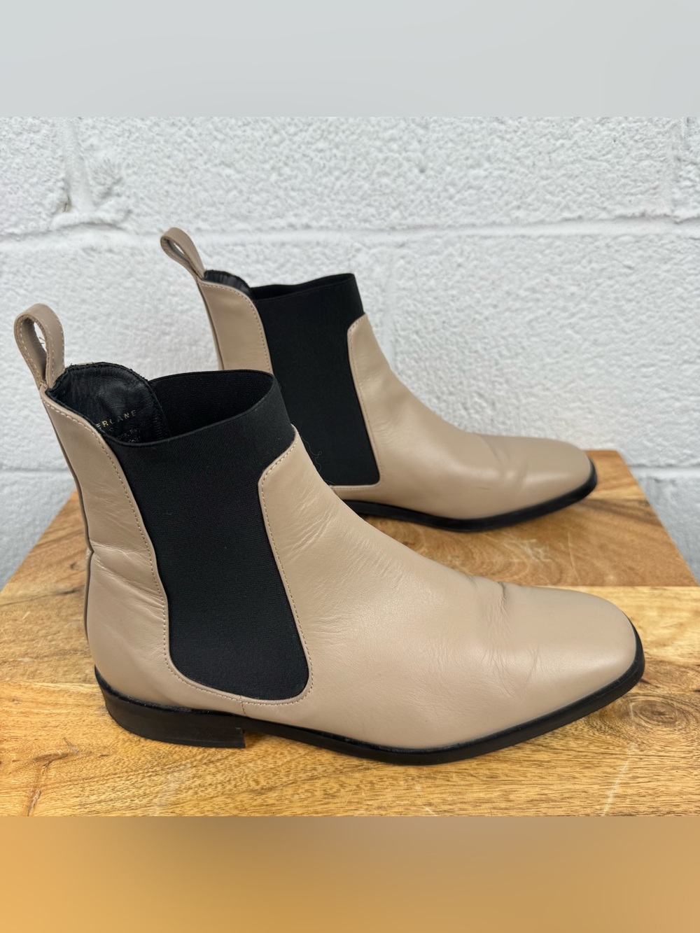 Everlane The Italian Leather Chelsea Boot – Taupe Beige | Women’s Size 9